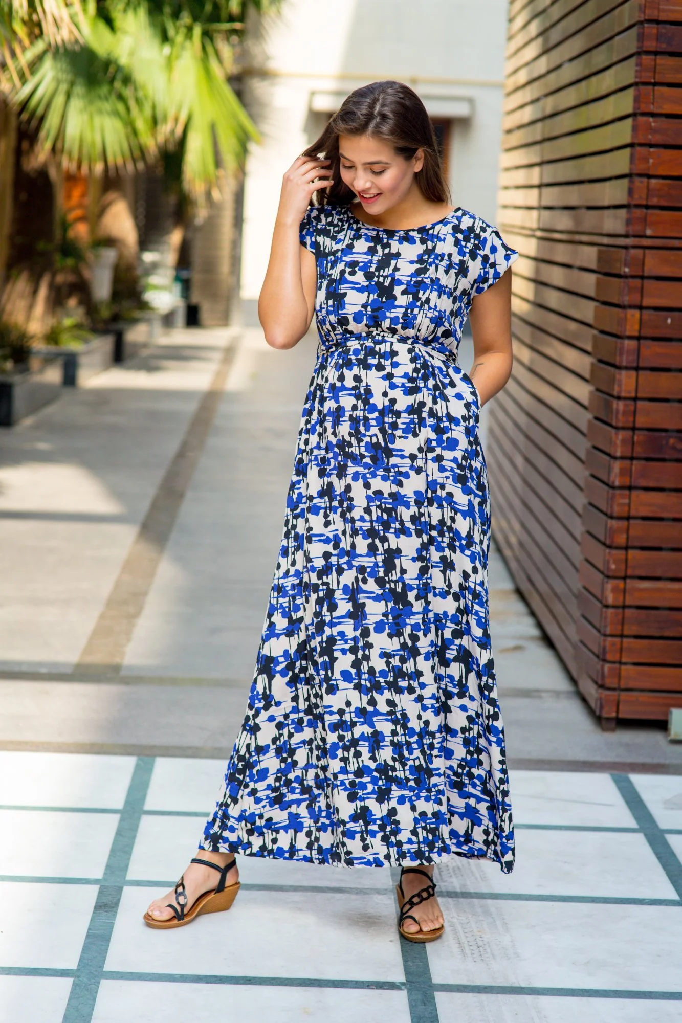 Abstract Crepe Pintucks Concealed Zips Nursing Dress - Chenance