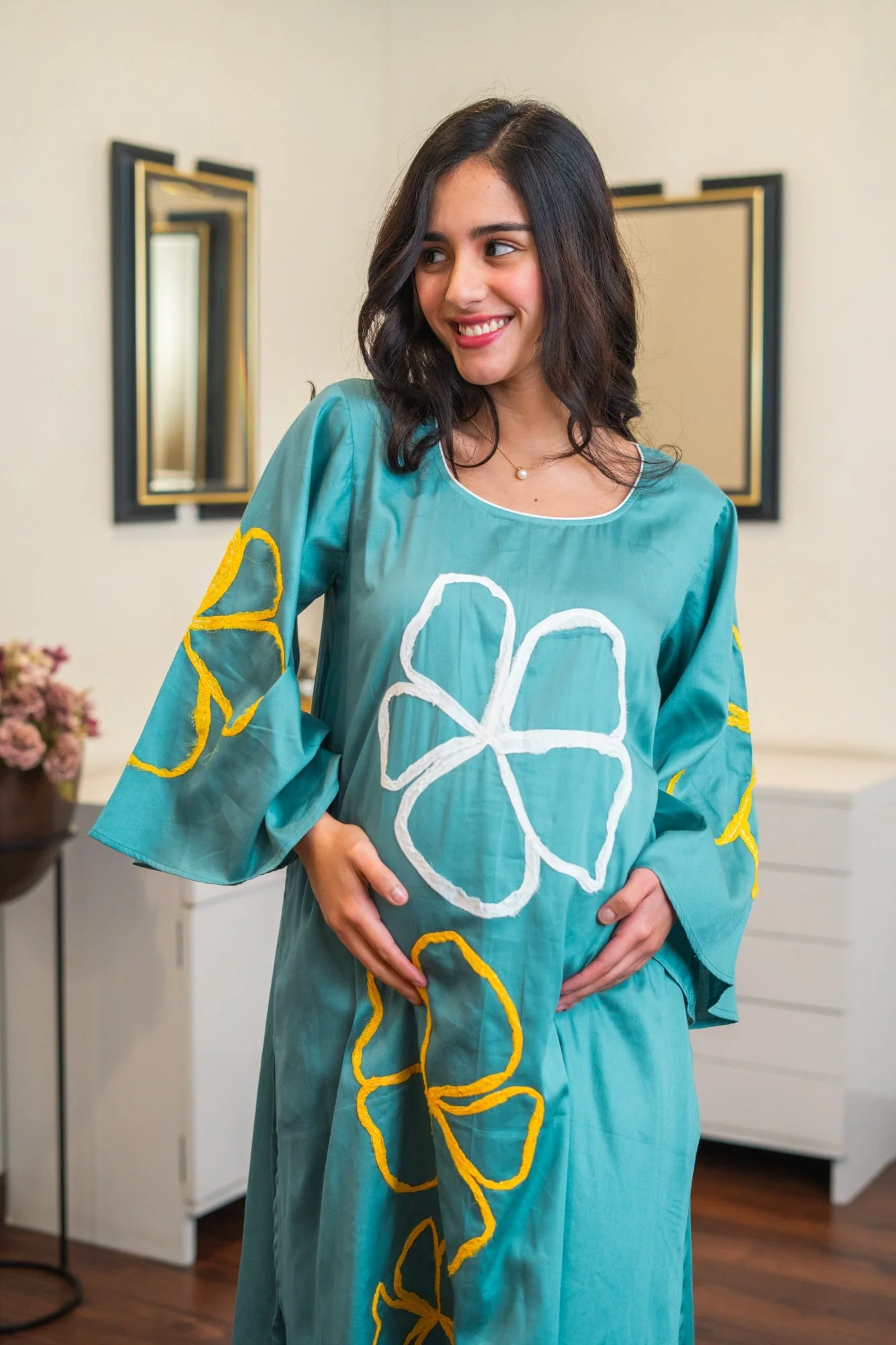 Premium Arabian Green Embroidered Maternity Kurta + Bottom (2 Pc) - Chenance