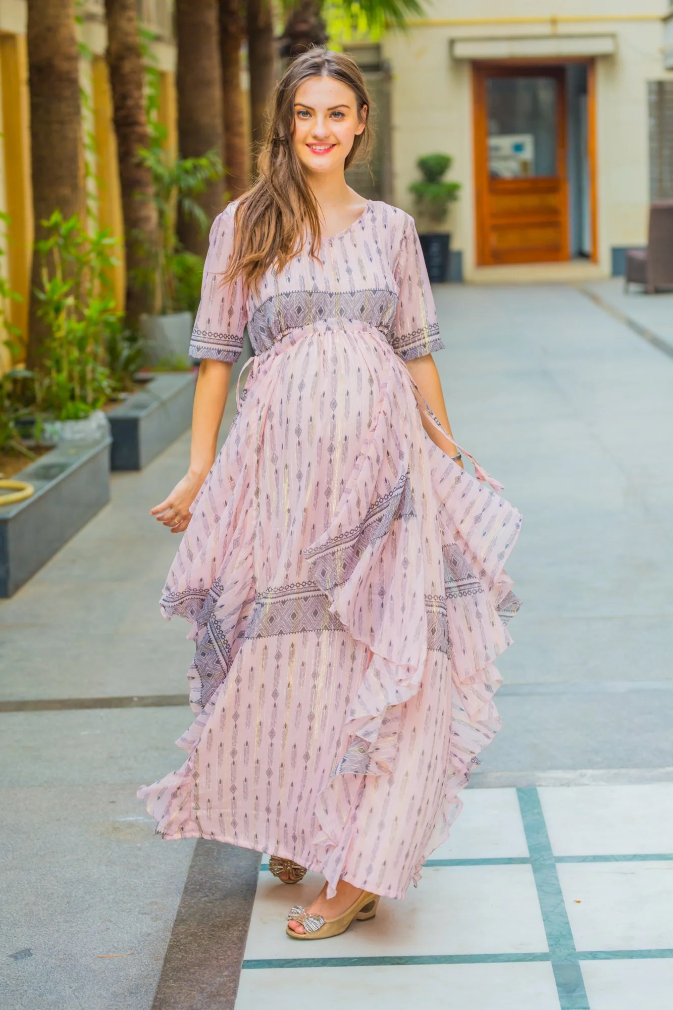 Victoria Flowy Maternity Dress With Sleeves - Chenance